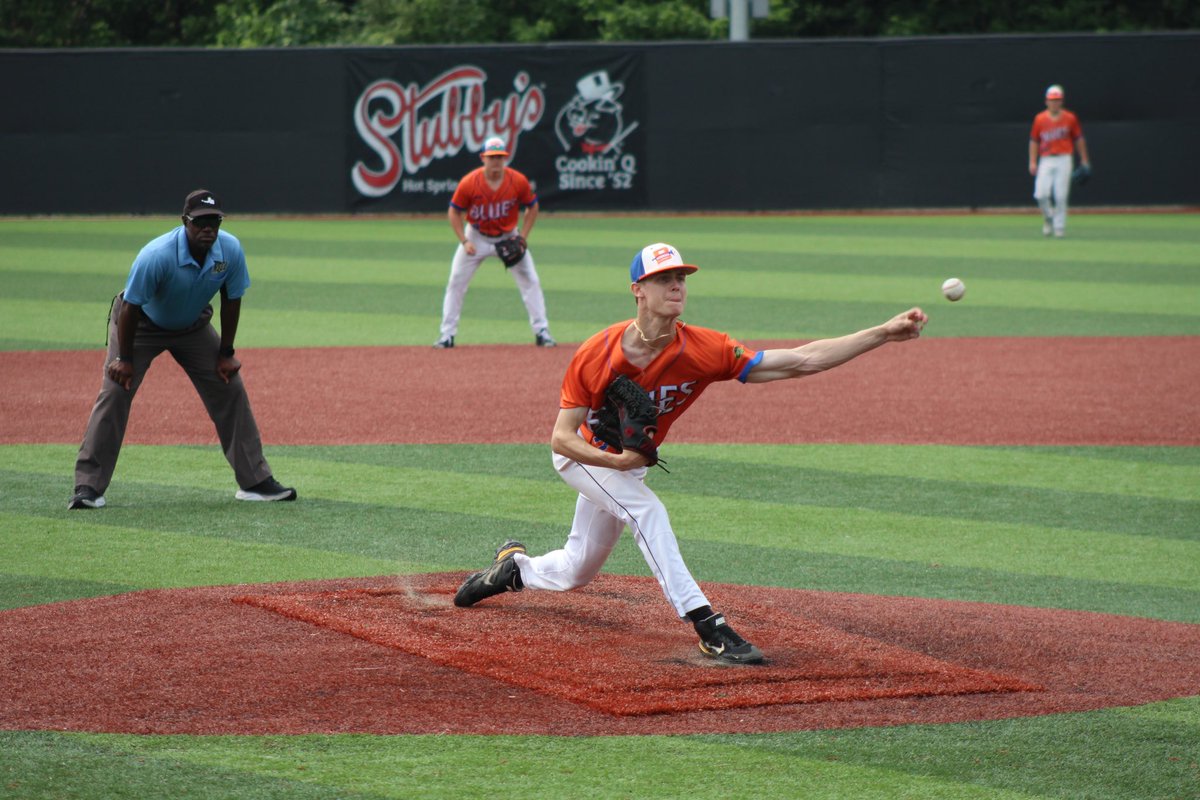 I had a blast seeing <a href="/AsherHastings1/">Asher Hastings</a> work on his craft this summer w/The Blues in the <a href="/NaturalStateCL/">Natural State Collegiate League</a>.  

He had 15K/9, .158 OBA and a 2-0 W/L record. One rough outing bumped the ERA to 5.83. 

Hey <a href="/KBoBaseballGuru/">Kevin Bohannon</a> it’s still not a sword. That’s a glitch!
<a href="/SAUT_BSB/">Rocket Baseball</a> <a href="/TRock01/">Tanner Rockwell</a>