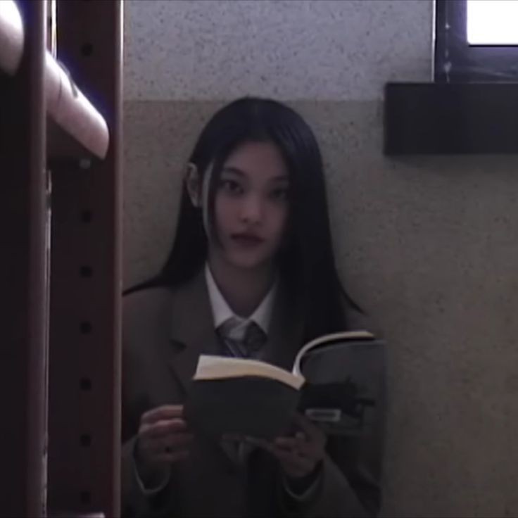 yooaiee's tweet photo. ..reintroducing 

       => hello! i'm lei, not new to #studytwt and i'm looking moots! 🩷

🌷 '06 |  she/her | fil/eng
🌷 ISFJ 
🌷 g12 stem

♡ / ↻ to be moots 🎀
#studytwtph #studytwt https://t.co/22mNrCBSns