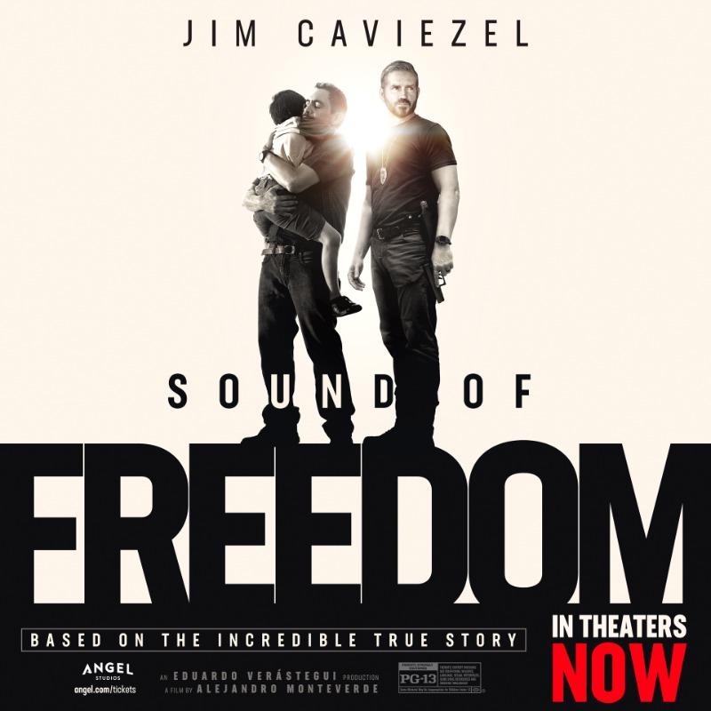 AngelStudiosInc's tweet photo. Tickets on sale now! Come see the film that people are calling the most important movie of our time.

𝙎𝙤𝙪𝙣𝙙 𝙤𝙛 𝙁𝙧𝙚𝙚𝙙𝙤𝙢 is based on the true story of a former US government agent who quits his job to devote his life to rescuing children.