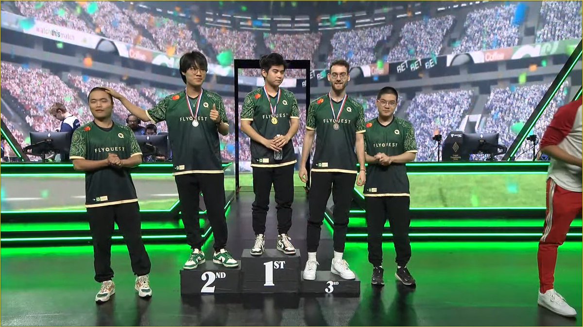 rangiqpl's tweet photo. #LCSPL
FlyQuest w końcu wygrywa, i to na EG! Razem z porażką 100t są 1 win od 8 miejsca - ostatniego playoffowego ale przez bilans 0-2 na 100t muszą miec jednego wina więcej.
EG bez jojopyuna mozliwego zrobic kompletne 1v9 opada.
1/x https://t.co/VoBkrqhUz8