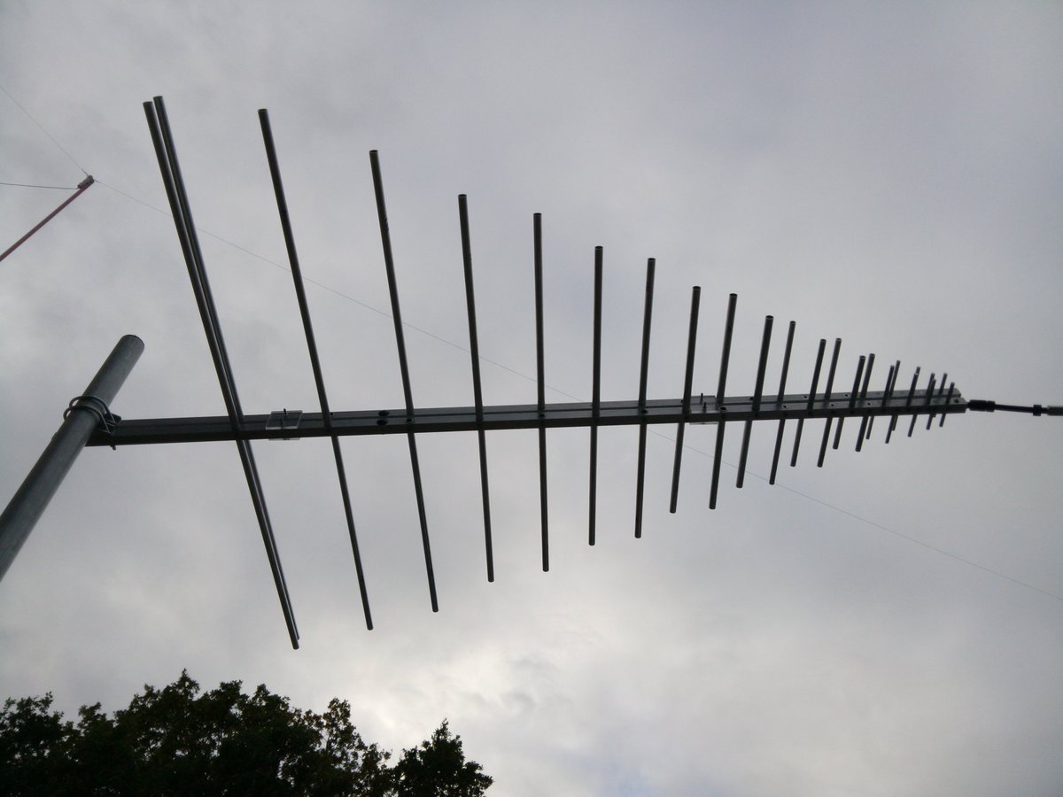 Got a log periodic requirement? We can take care of that for you, design, test and build #hamradio #antennas #lpda #logperiodic