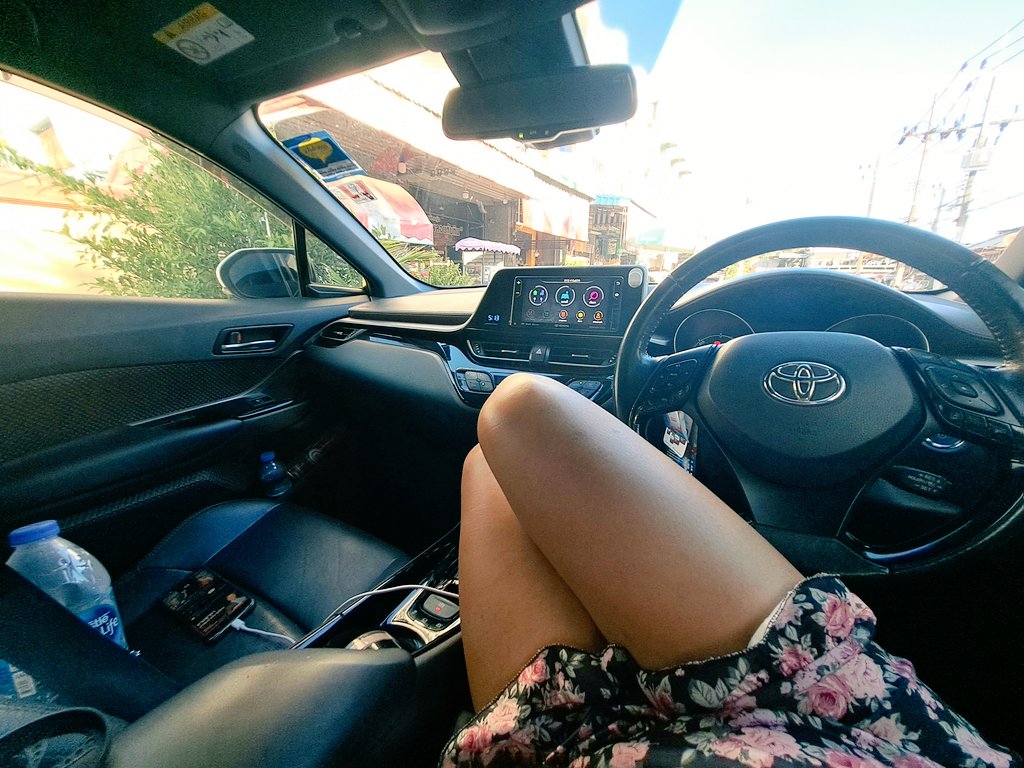 Bobbie_Chaw's tweet image. รถเรากว้างนะ คนข้างๆก็ยังไม่มี #แชทไม่ได้แอทไลน์มา  #สงขลานัดเย็ด #สงขลานัดเจอ #สงขลาfwb  #สงขลาในเมือง #สงขลาพากันเที่ยว #สงขลาons #สงขลาพากันเสียว