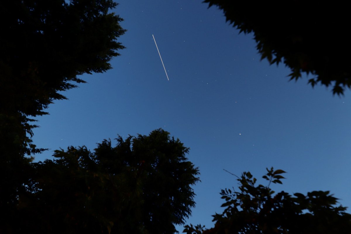 carlijayne7's tweet photo. Waiting for anything - probably no northern lights tonight but still a cool shot. @KOINNews https://t.co/7OnAcWeJuY