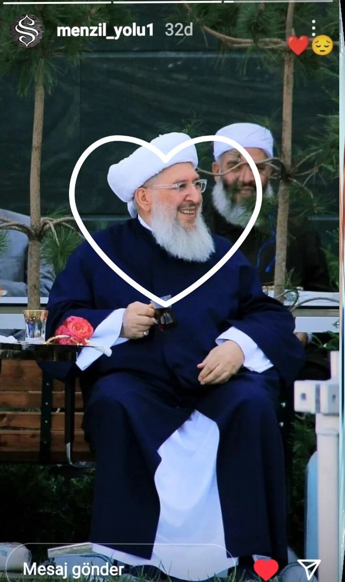 Alimin ölümü Alemin ölümü gibidir islam alemi gavs,ı sani seyid Abdulbaki elhuseyni kaybeti Rabbim şefaatine nail eyleesin 
Elhamdulillah kendisine intisap etmek Rabbim bize nasip etti nasiplenenlere selam olsun 
Ehlibeytime seven beni sevmiştir buğz eden bana büğz etmiştir hadis