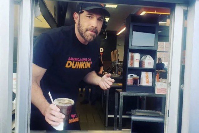 starloopz's tweet image. ive been maintaining the same weight for like MONTHS now bro 😞😞 istg if im not less than 90lbs by the time school starts again im kms 😇😇