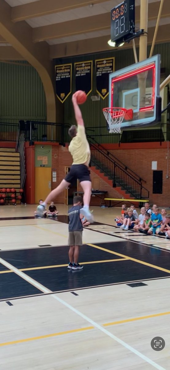 GBearshoops's tweet photo. Just your typical day at camp for Coop! https://t.co/Vr0VeKARLa