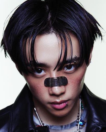 1ikesun's tweet photo. 예쁜 다크초코를 돋보이게 하는 화보가 너무좋아 https://t.co/sSSHwIcASJ
