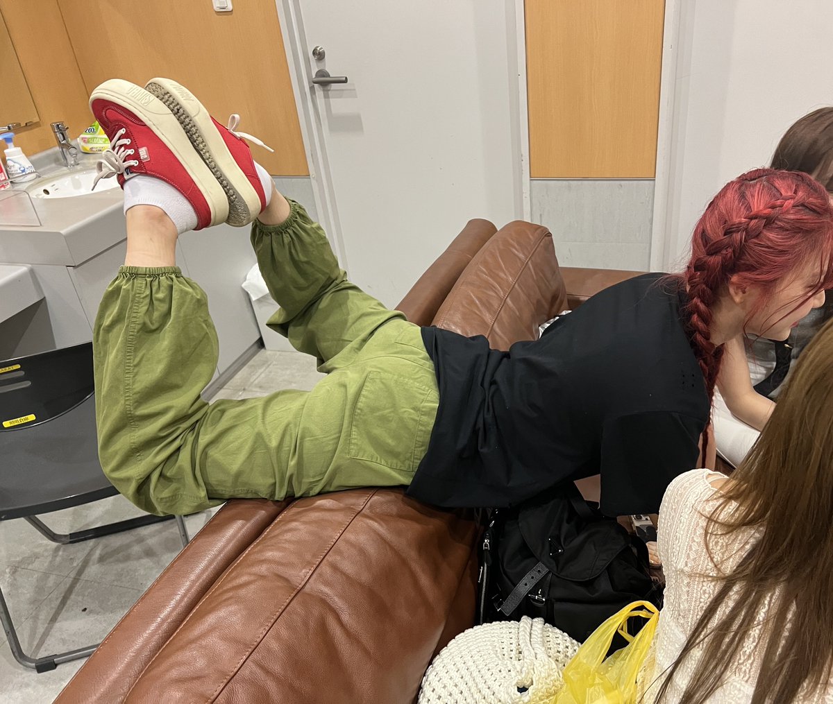 staycbear's tweet photo. isa??😭 https://t.co/YIAt0eu95o
