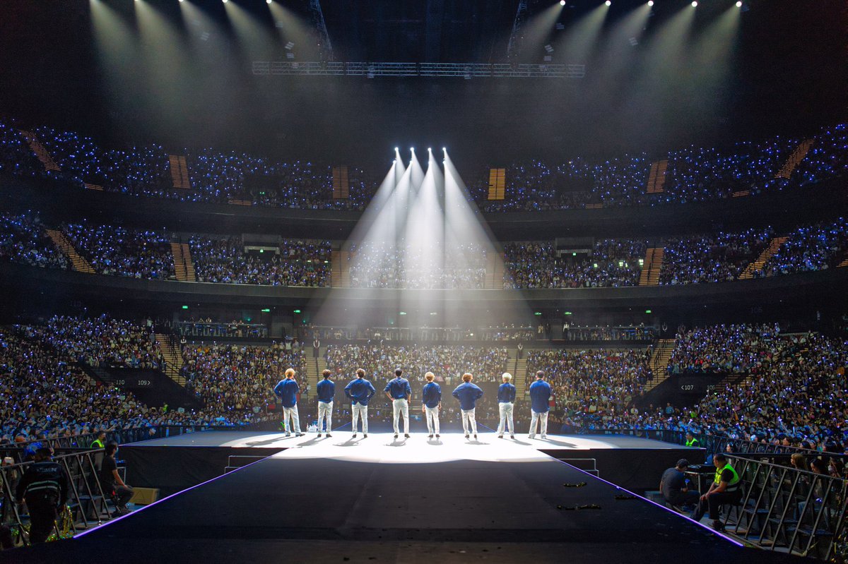 we run blue blood in our dna right? means our blood is thicker 💙 super junior the last man standing! huhu i love them all so muchhh