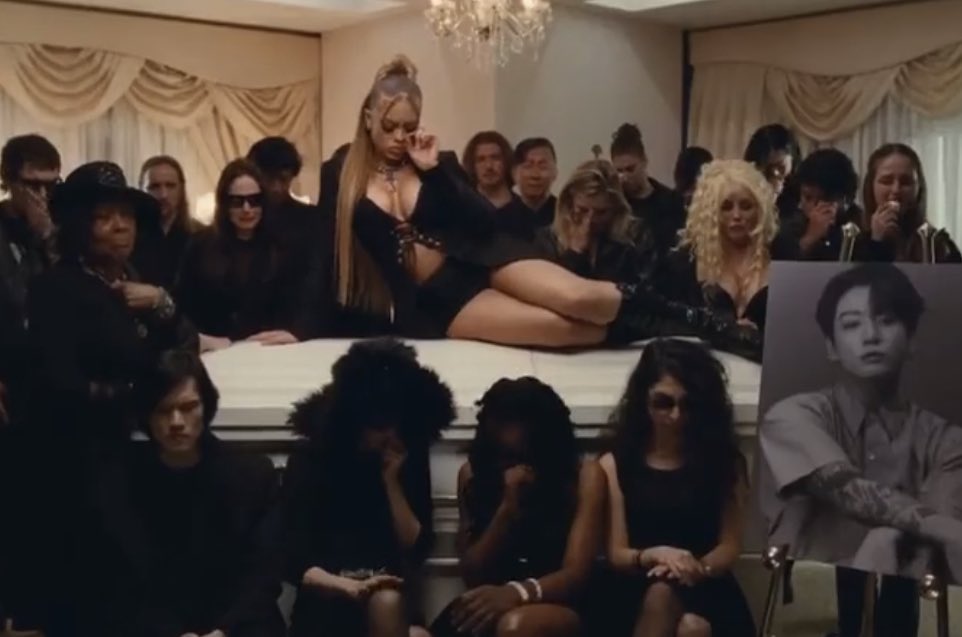 F0-Trd4X0AAgA59?format=jpg&name=medium