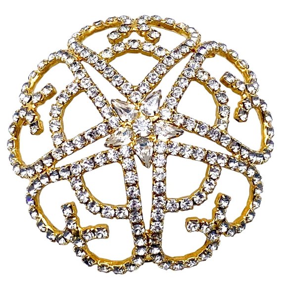 Bearlystylin's tweet photo. So good I had to share! Check out all the items I'm loving on @Poshmarkapp #poshmark #fashion #style #shopmycloset #unbranded #outdoorvoices: https://t.co/eVAWfWmy48 https://t.co/8JcnHccqN1