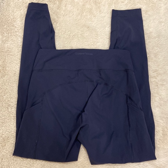 Bearlystylin's tweet photo. So good I had to share! Check out all the items I'm loving on @Poshmarkapp #poshmark #fashion #style #shopmycloset #unbranded #outdoorvoices: https://t.co/eVAWfWmy48 https://t.co/8JcnHccqN1