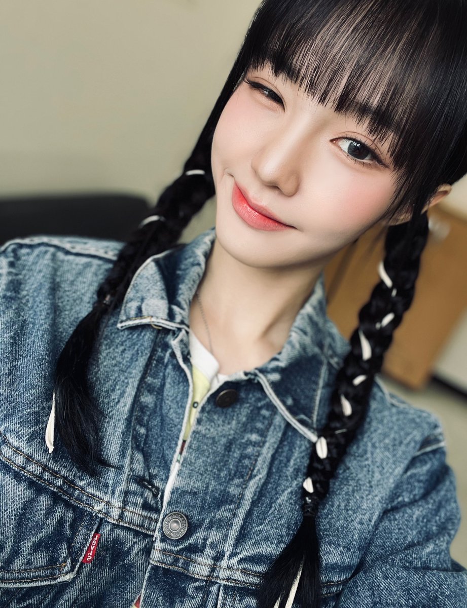 WOOAH 우아 tweet media