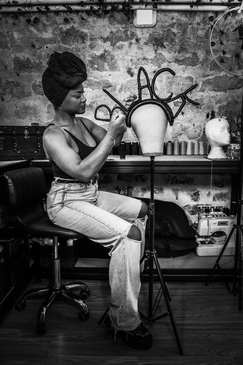 MuKabile's tweet photo. Dans mon atelier 🫶🏾

Un moment de confection 🪡  🧵 https://t.co/xcD6txcthO