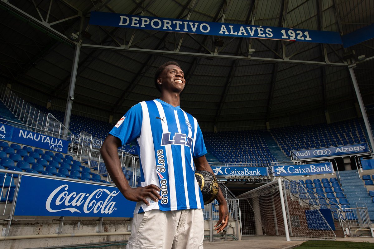 Deportivo Alavés tweet media