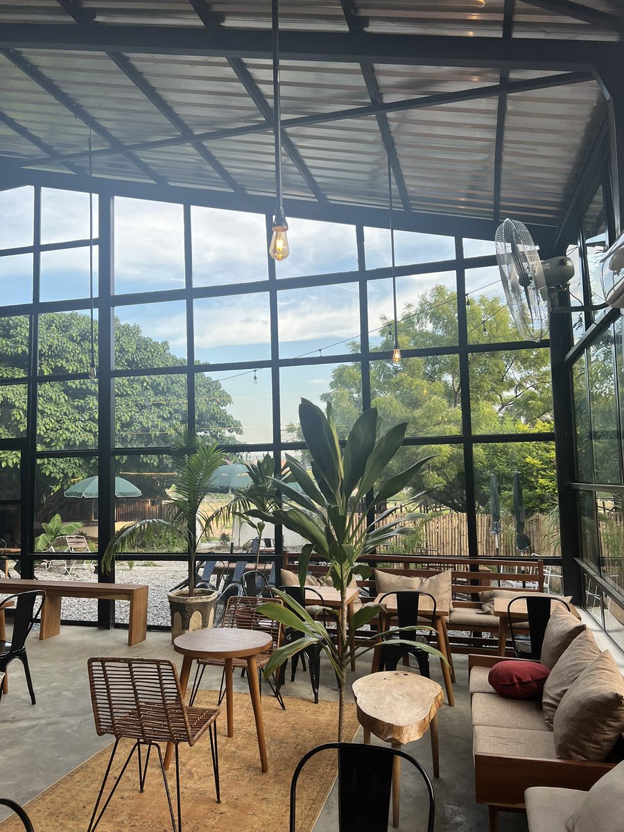 pam_E_chic's tweet photo. Pickle Social House
Abuja 
(*on google map*)

Open Saturday (July 15th 2023)
Time 2pm.

Cocktails✨ Food ✨ In house Dj 

It would be open every day from tomorrow.

2pm- late https://t.co/CyK0M5t3xP