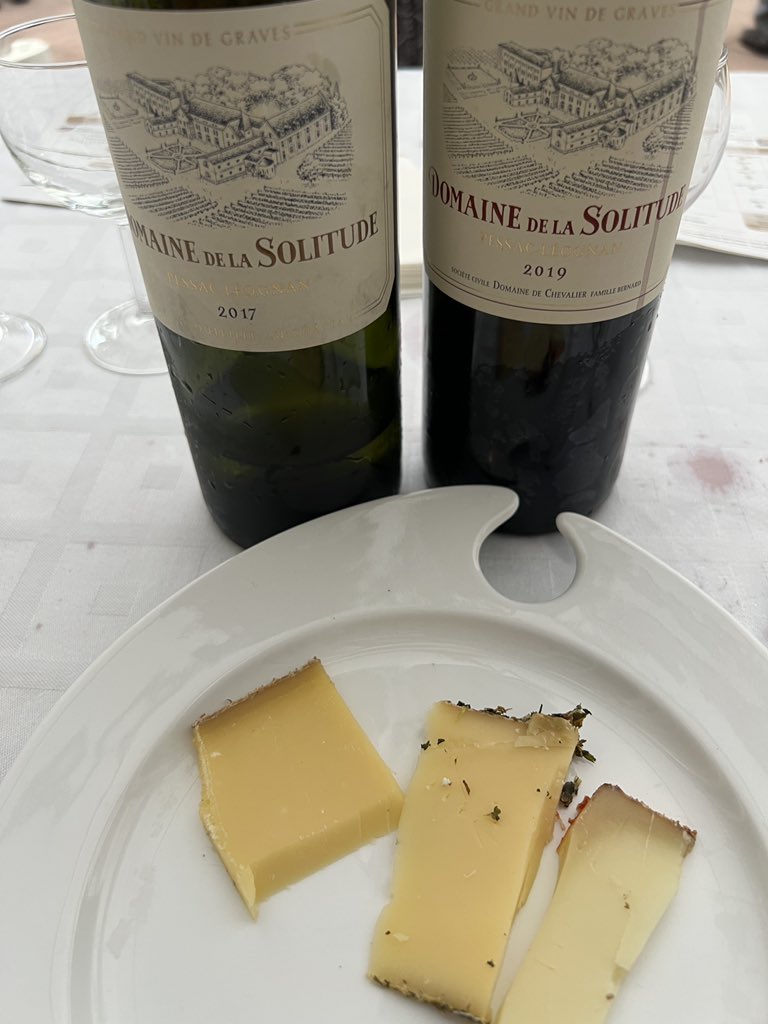 Happy #BastilleDay2023 ! A pleasure to join <a href="/francediplo_EN/">France Diplomacy 🇫🇷🇪🇺</a> 🇫🇷 in #Strasbourg : where the Marseillaise was written, by Rouget de Lisle in 1792. The delicious wines? Red and white by Domaine de la Solitude 🙂 <a href="/VinsdeGraves/">Les Vins de Graves</a> #pessacleognan <a href="/bordeaux_index/">Bordeaux_Index</a> <a href="/D_de_Chevalier/">Domaine de Chevalier</a>
