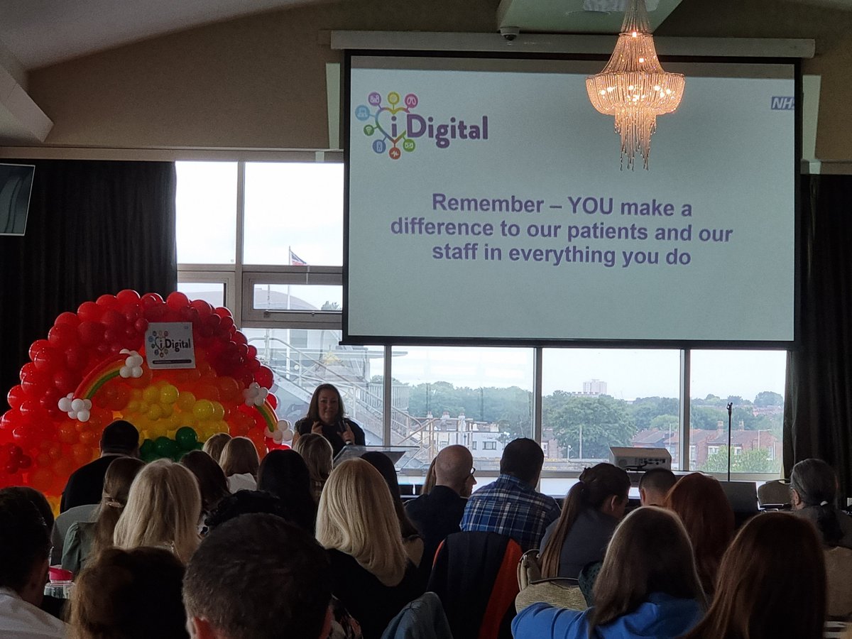 Delighted to be at the @idigitalnhs Away Day to reflect on all the fantastic work going on across @AlderHey and @LHCHFT. @katewarriner showing the difference we make! Welcome @thepaedsnurse to share the day!! #ClinicalDigital @clin