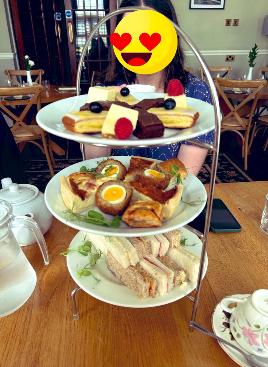 Last night, the English Department enjoyed a lovely afternoon tea to celebrate our wonderful HoD’s retirement! ❤️☕️🍰 We will all miss her so much!