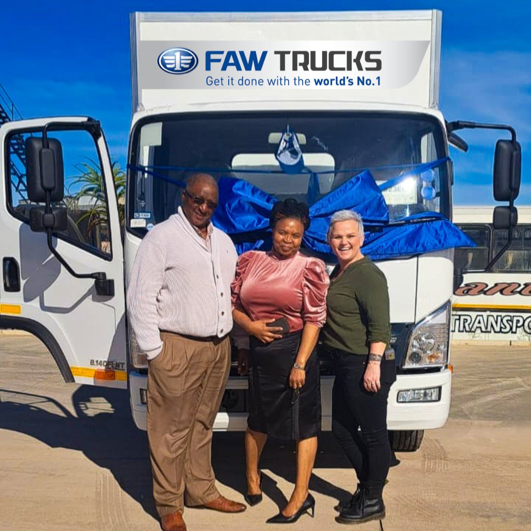 FawCape's tweet photo. Thats the spirit! 🥳 Kimmi stepping out in style with another 8.140FL Insulated Van Body delivery! 🚛

#FAWTrucks #FAW #Trucks #SteppingOutInStyle #TruckDelivery #GirlsInTrucking #DrMartensBoots #HappyCustomers https://t.co/AeFVp3Nrqu