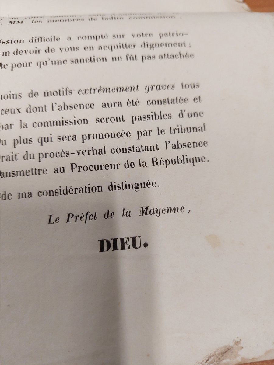 Ça va les chevilles ? Le préfet de la Mayenne au 19ème 😅 #viedarchiviste #archives #archiviste