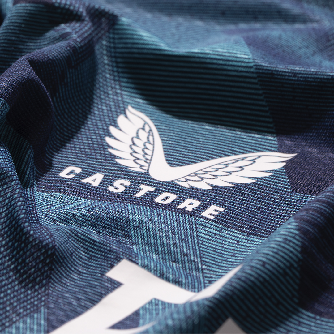 Feyenoord's tweet image. Detail shots. 👕

Describe our new kit in one word: ____ ✍️