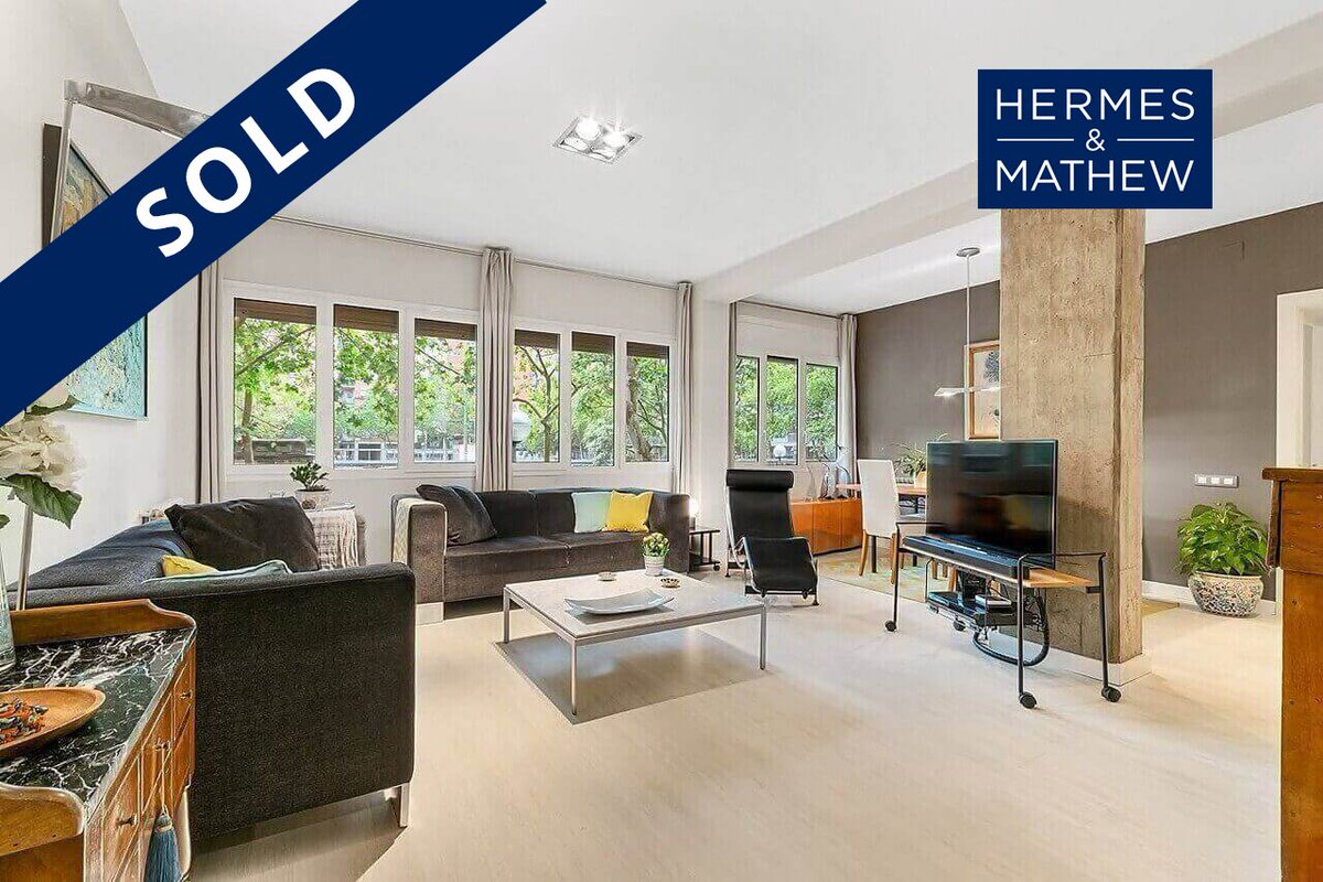 hermesandmathew's tweet photo. ¡VENDIDO! Nos alegra anunciar la venta de este #piso en #LesCorts, valorado en 500.00 euros, de 105m2 con comedor con balcón, cocina, 5 hab., 2 tipo suite, 2 baños y 1 aseo. Aire acondicionado y calefacción. 
Si quieres vender en #Barcelona, entra en https://t.co/lyf6Mdfauh https://t.co/LseNhMegHy