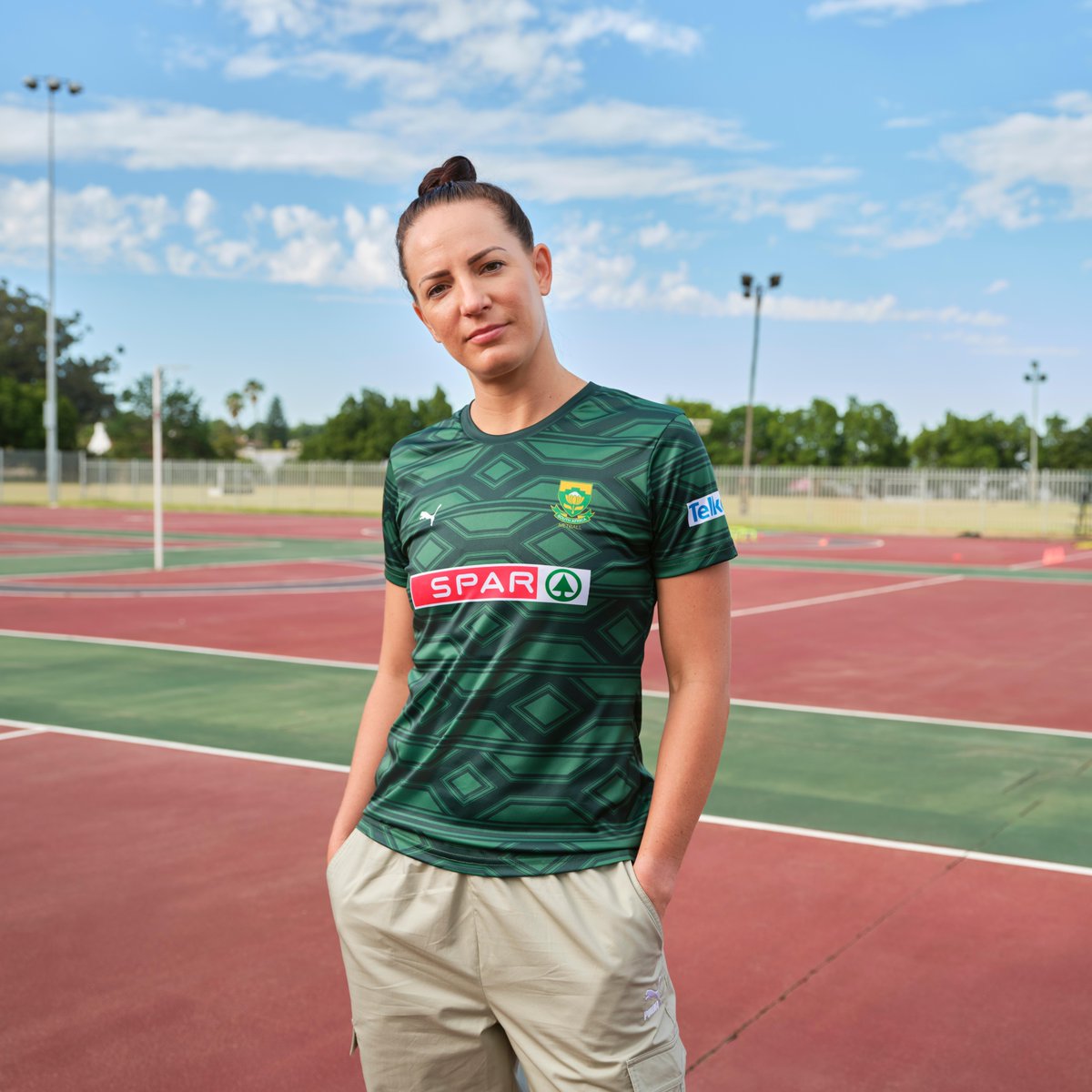 PUMASouthAfrica's tweet photo. Unleash your power👊🏾🏐
Support the @Netball_SA United Warriors, by grabbing your replica in-store and online at https://t.co/PqNfbhc3A4
#NetballFriday https://t.co/niAjkstw69