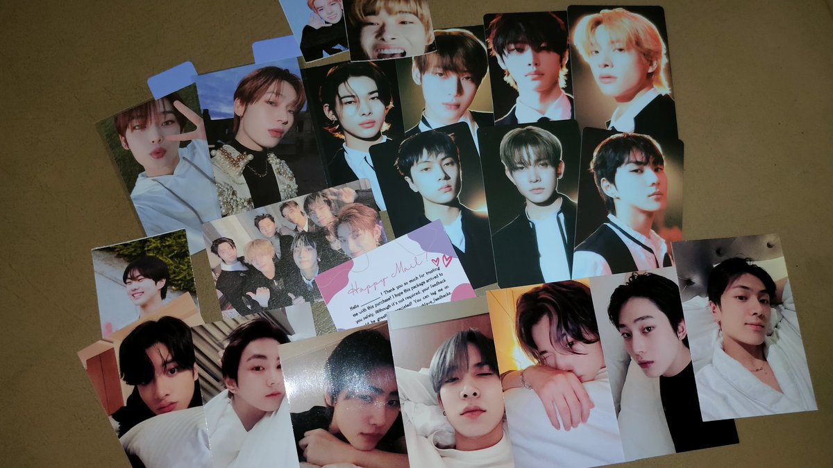 ChanieeJL23's tweet photo. ~ #mymails❣🐇

daming umuwing pogi from @pshfave♡ 
Super safe po sila dumating thank you so much po>< sunoo uwing uwii💅 super pretty rin nung ot7 freebies😭 thankss much po♥♥
#pshfave_feedbacks https://t.co/aYBjlgiKS5