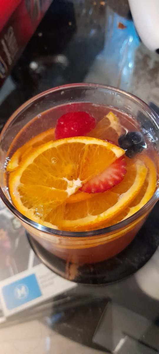 GeckoInMotion's tweet image. Cheers to the weekend! #FridayFeeling