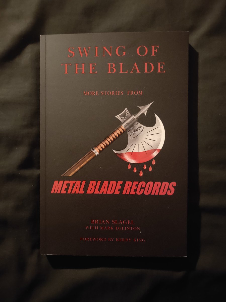 DavidKlement2's tweet photo. Grabbed this cool book in @ClarityRecords today 🤘🤘🤘

#SupportYourLocalRecordShops 

@MetalBlade @brianslagel https://t.co/ESVY9ijTiI