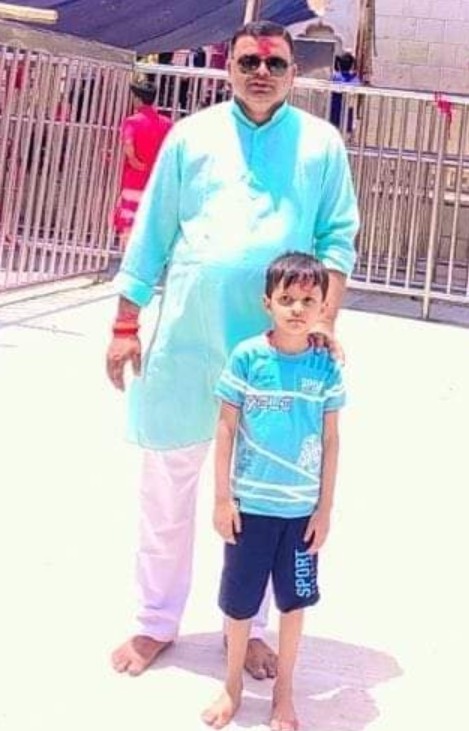 Nandu4834's tweet photo. बेटा सावन राज के जन्मदिन की ढेर सारी शुभकामनाएं एवं बधाई हो । https://t.co/MwdLRCOF8u