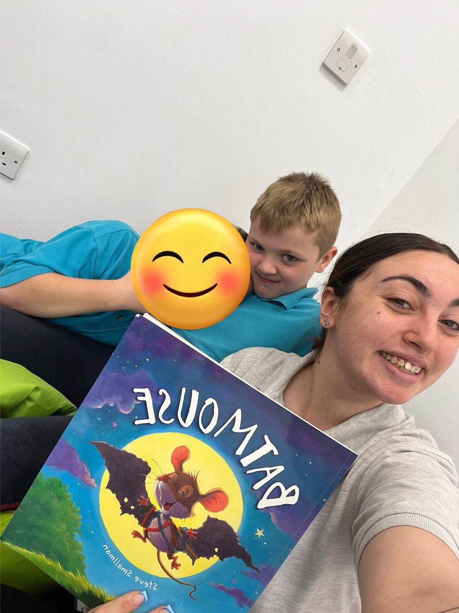 PhoenixHousePRU's tweet photo. Students in Tokyo have been developing and writing their own stories as well as continuing their hard work on Beegu! 
Students loved hearing Miss Frost read Batmouse and have requested lessons on the book like Beegu #amazingeffort #makinglearningfun #thisisAP https://t.co/VTnGaJejDE