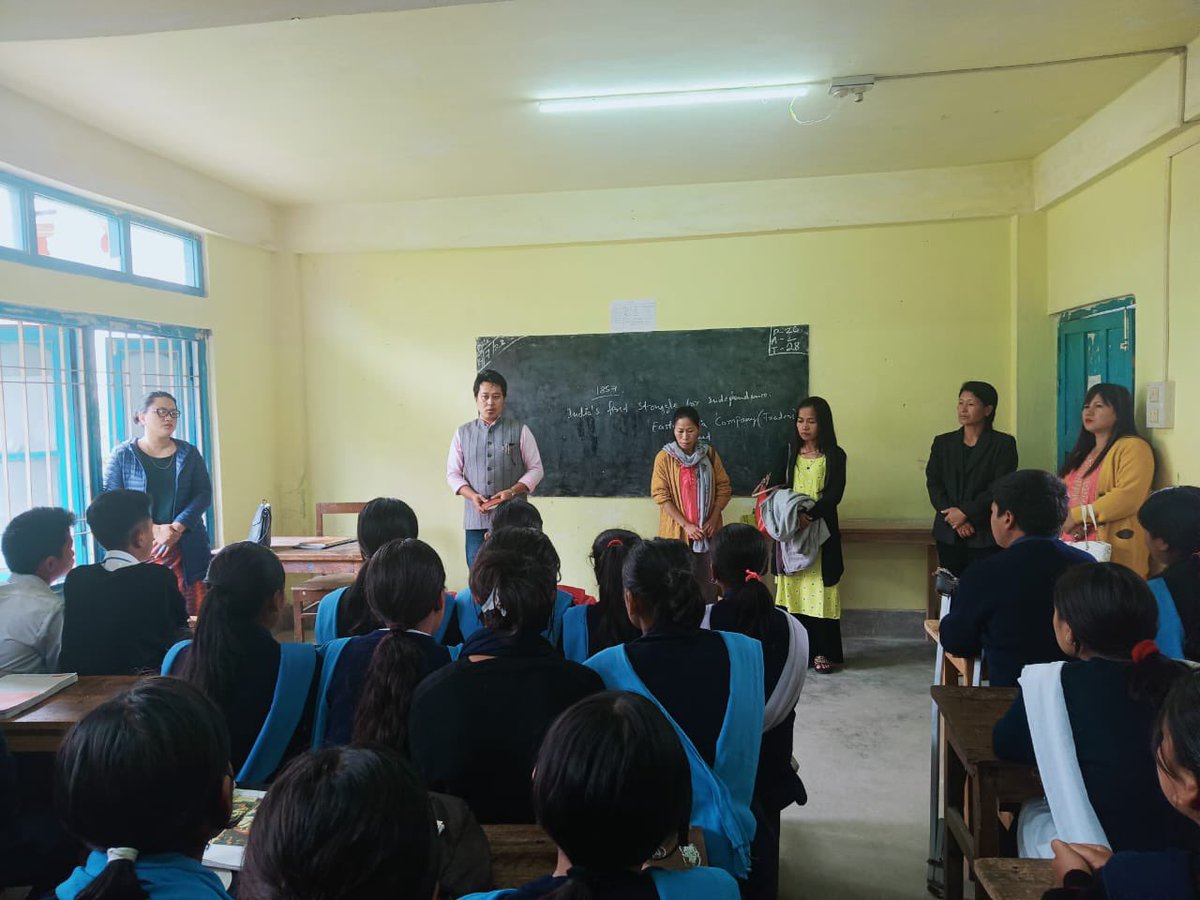 Inspiring students at the National Reading Month event in Bomdila!The District Library organized an essay competition on the 'Importance of Reading Habits in Students' Life. Let's cultivate a love for books #ReadingMonth #BomdilaLibrary #InspiringStudents