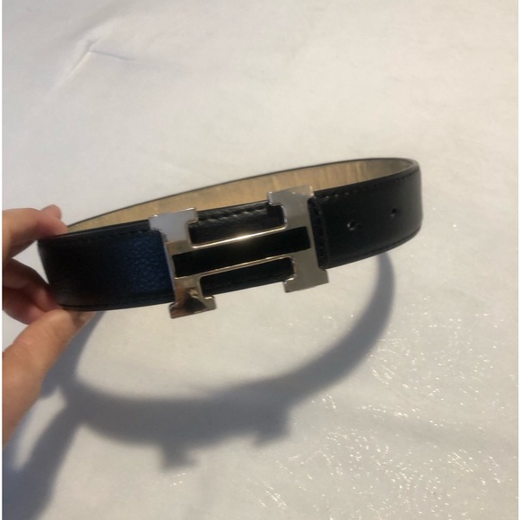 So good I had to share! Check out all the items I'm loving on <a href="/Poshmarkapp/">Poshmark</a> from <a href="/rockethulsey/">ᴀʀᴇᴀ51ɢᴀʟʟᴇʀʏ</a> #poshmark #fashion #style #shopmycloset #area51gallery #tommyhilfiger: posh.mk/WvcbIza8pBb