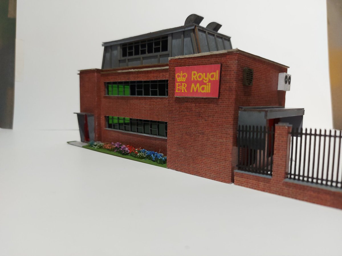 stubby47's tweet image. A 1970's style Royal Mail Sorting office
