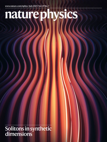 Proud to announce that our latest article is on the cover of this month's <a href="/NaturePhysics/">Nature Physics</a> !😍
👉 "Bloch oscillations of coherently driven dissipative solitons in a synthetic dimension" 

Read it here 👀: rdcu.be/c9yN6
<a href="/sisseleo/">Francois Leo</a> <a href="/GoldmanNathan2/">Nathan Goldman</a> <a href="/MErkintalo/">Miro Erkintalo</a> <a href="/ULBRecherche/">ULB ComRecherche</a>