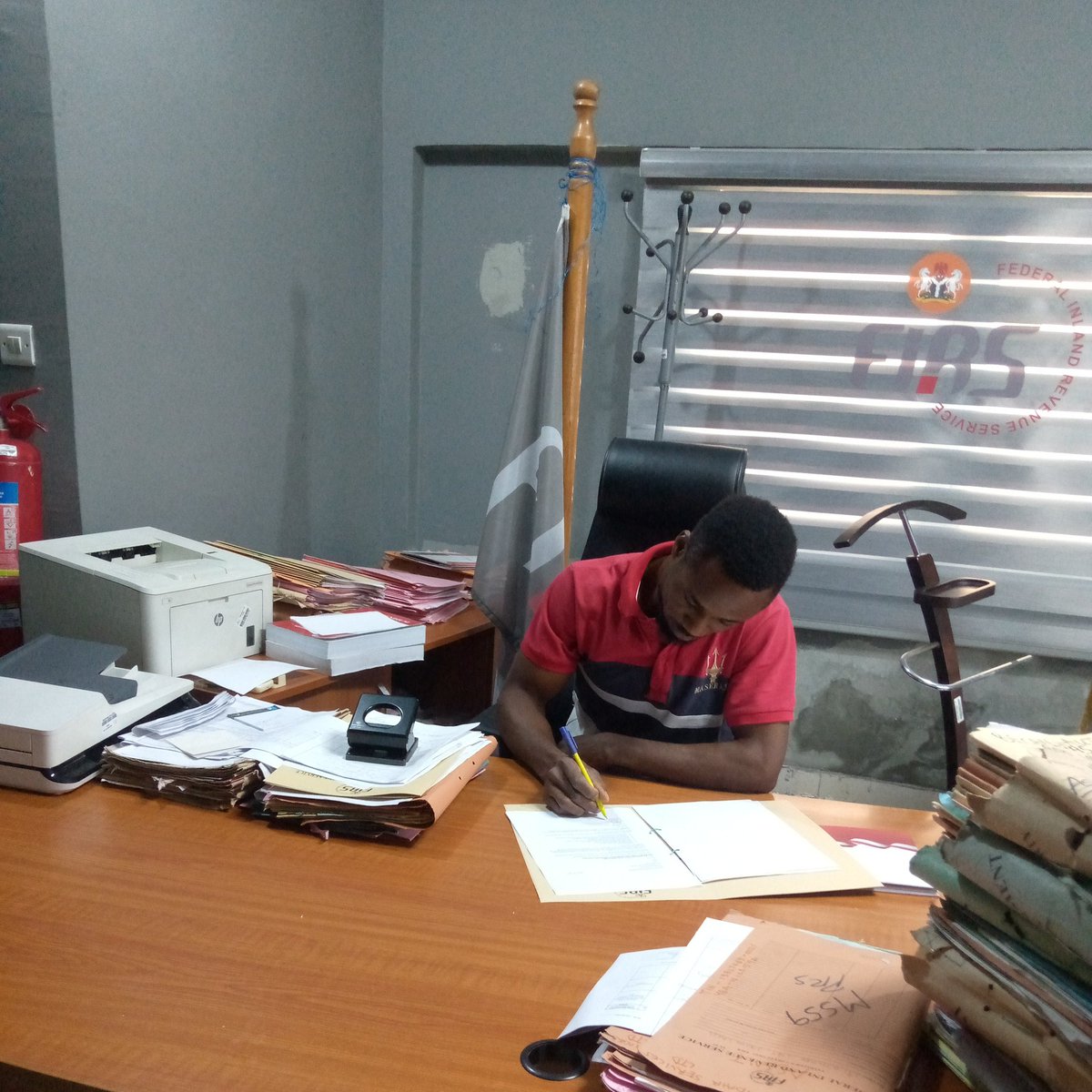 VNebechi85754's tweet image. #NewProfilePic