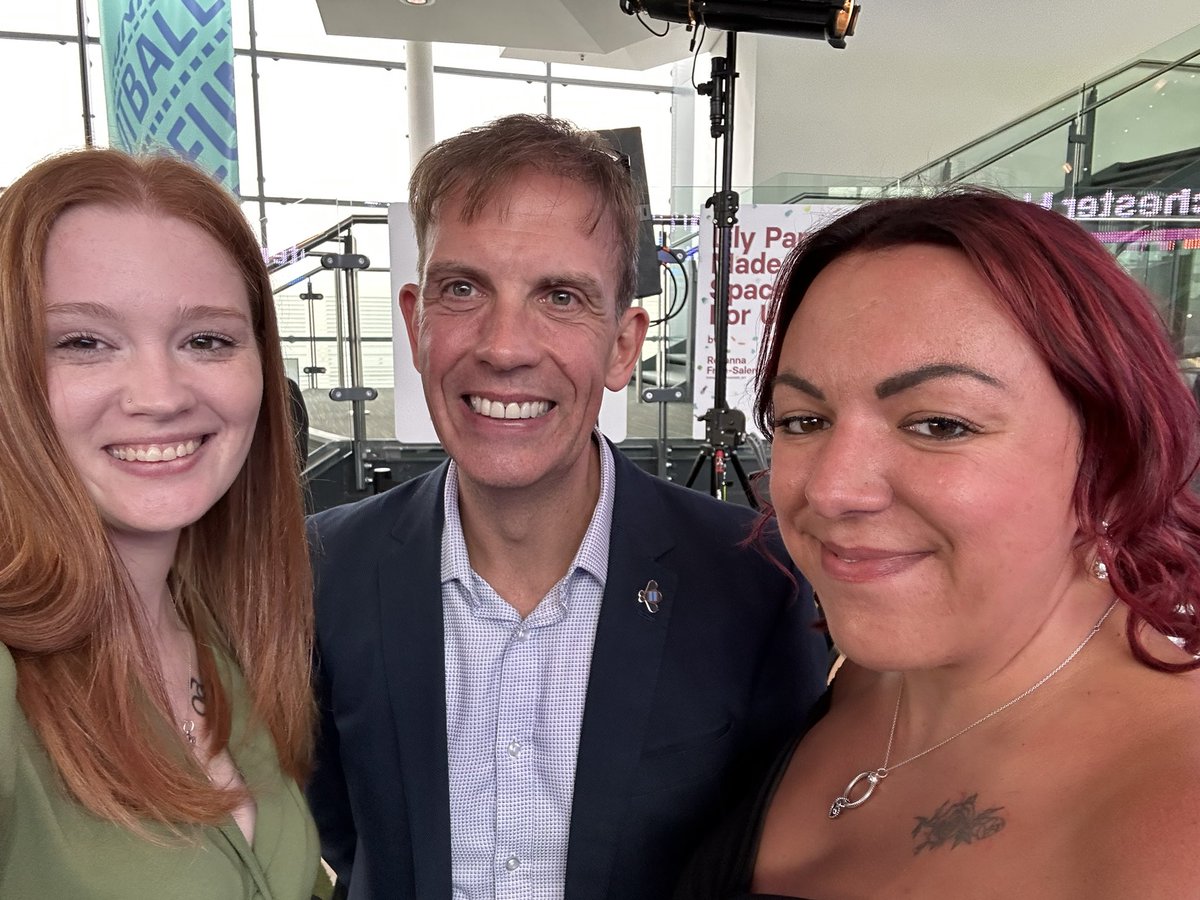 Amy 👩🏻‍🦰 tweet media