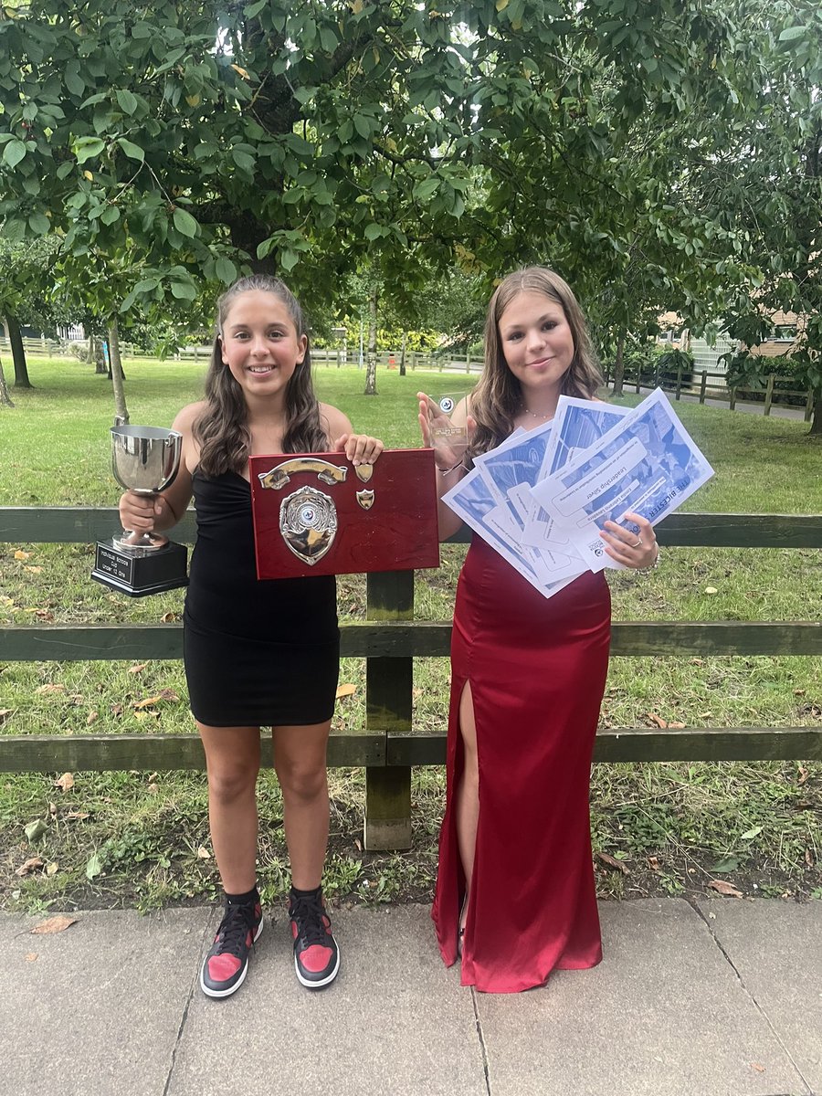 Sports Awards @BicesterSchool 🌟🌟

#sisters #teamoftheyear #leadership #outstandingperformance #football #rugby #touchrugby #schoolsports #proud #activekids