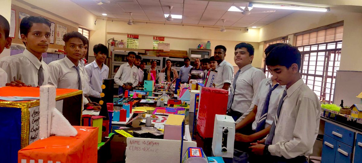 SbvMotinagar's tweet photo. “Mathematics may not teach us to add love or subtract hate, but it gives us hope that every problem has a solution. ...” 
TLM competition
@tanwar_gurudutt @Dir_Education @ https://t.co/Uw3hdpVuw5