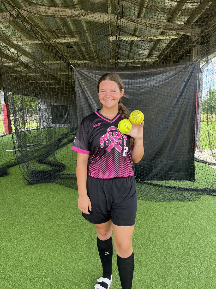 And we keep on rolling. Only 2 teams left that are undefeated at Nationals and SC is one of them. These girls are playing some lights out softball. Scoring 51 runs and allowing 1.

Congrats to our Addi for her Grand Slam 💣 &amp; our KK on 2 💣💣
#NFANationals #WinEveryInning
