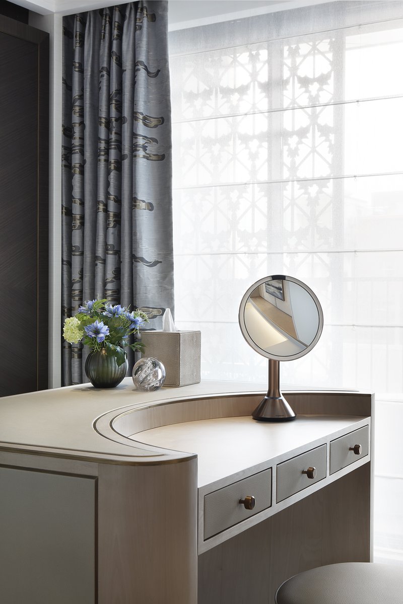 TheBetterHomeUk's tweet photo. Dreamy dressing room details in our latest project in Marylebone.

Design: @HGDStudio 

📍 Marylebone

#londoninteriors #londoninteriordesign #interiordesign #homeimprovement #interiordesignlondon #luxuryinteriors #luxuryhomes #londonhomes #luxurydesign #architecture #london https://t.co/XHmUtvH53X