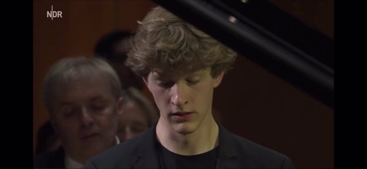 ᝰ.ᐟ🫐 tweet media