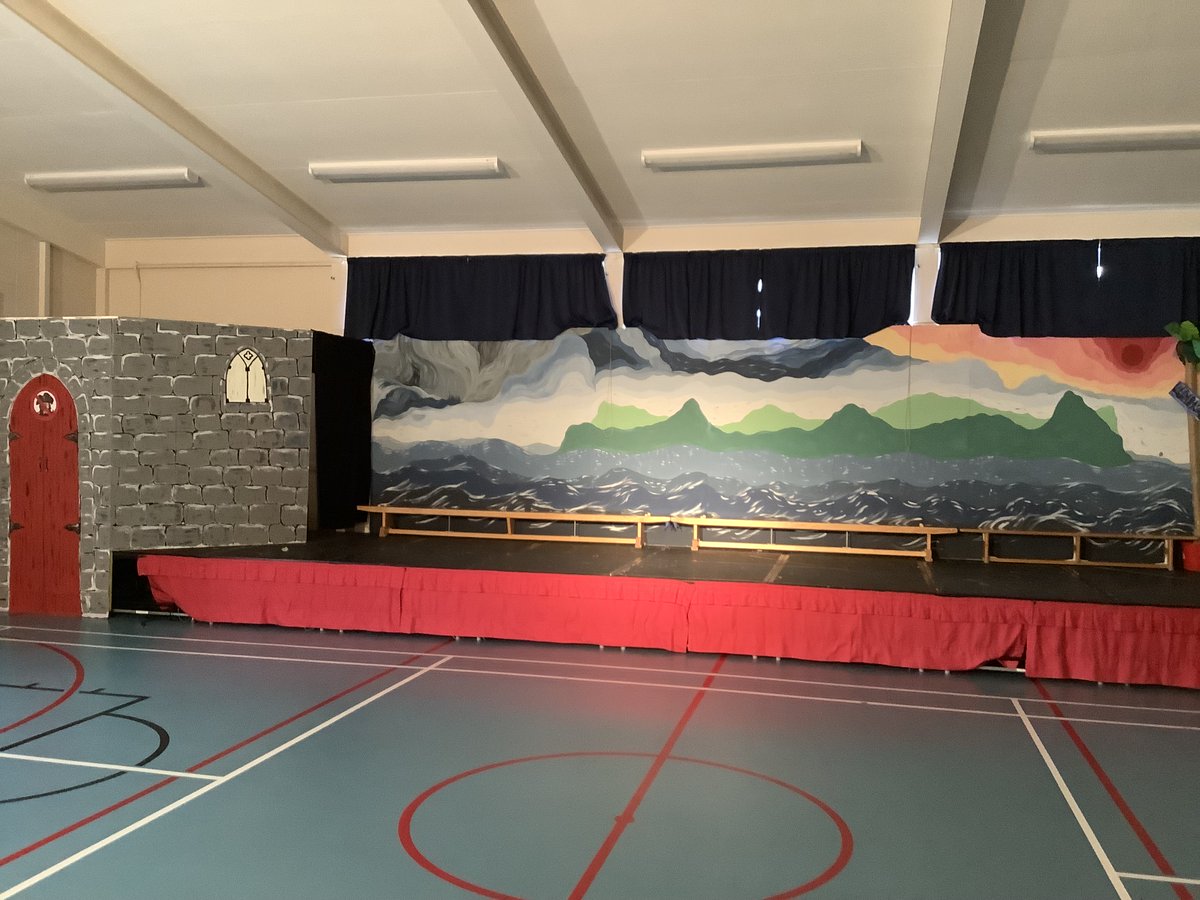 The stage is set....the lights are on...the pirates are coming! #piratesofthecurrybean