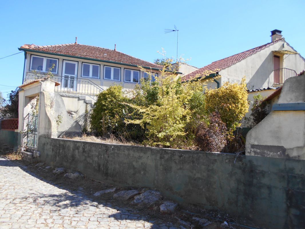 OSpropertyforum's tweet image. For Sale - House Casais De Baixo #Casais de Baixo #realestate globimmo.net/en/for-sale/ho…