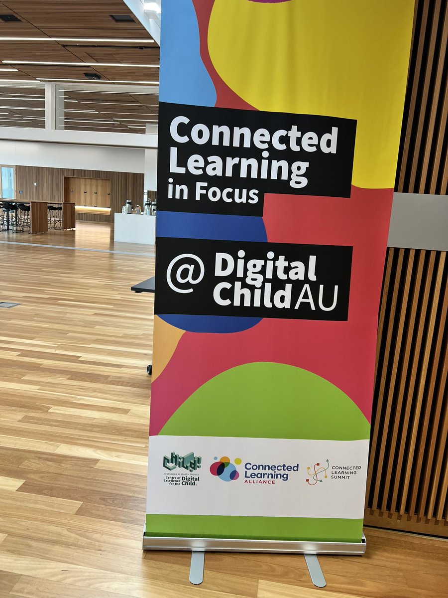 mizuko's tweet image. So fun hanging out messing around and geeking out with the Australia #connectedlearning community. Thx @dezuanni @seftongreen @eduTH1NK @jeonghs @digitalchildau #CLiFDigitalChildAU