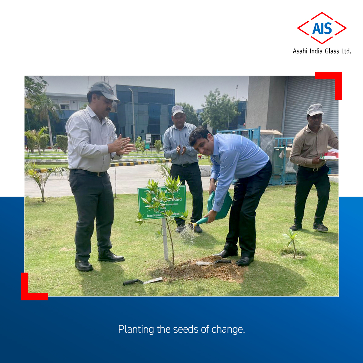 AIS_Glass's tweet photo. Skoda Auto Volkswagen India Private Ltd Purchasing team visited AIS Bawal Auto Plant on 26th Jun'23.

#AIS #AISGlass #PlantVisit #AutoPlant #TreePlantation #Volkswagen #Skoda https://t.co/vzlZ4xNruF