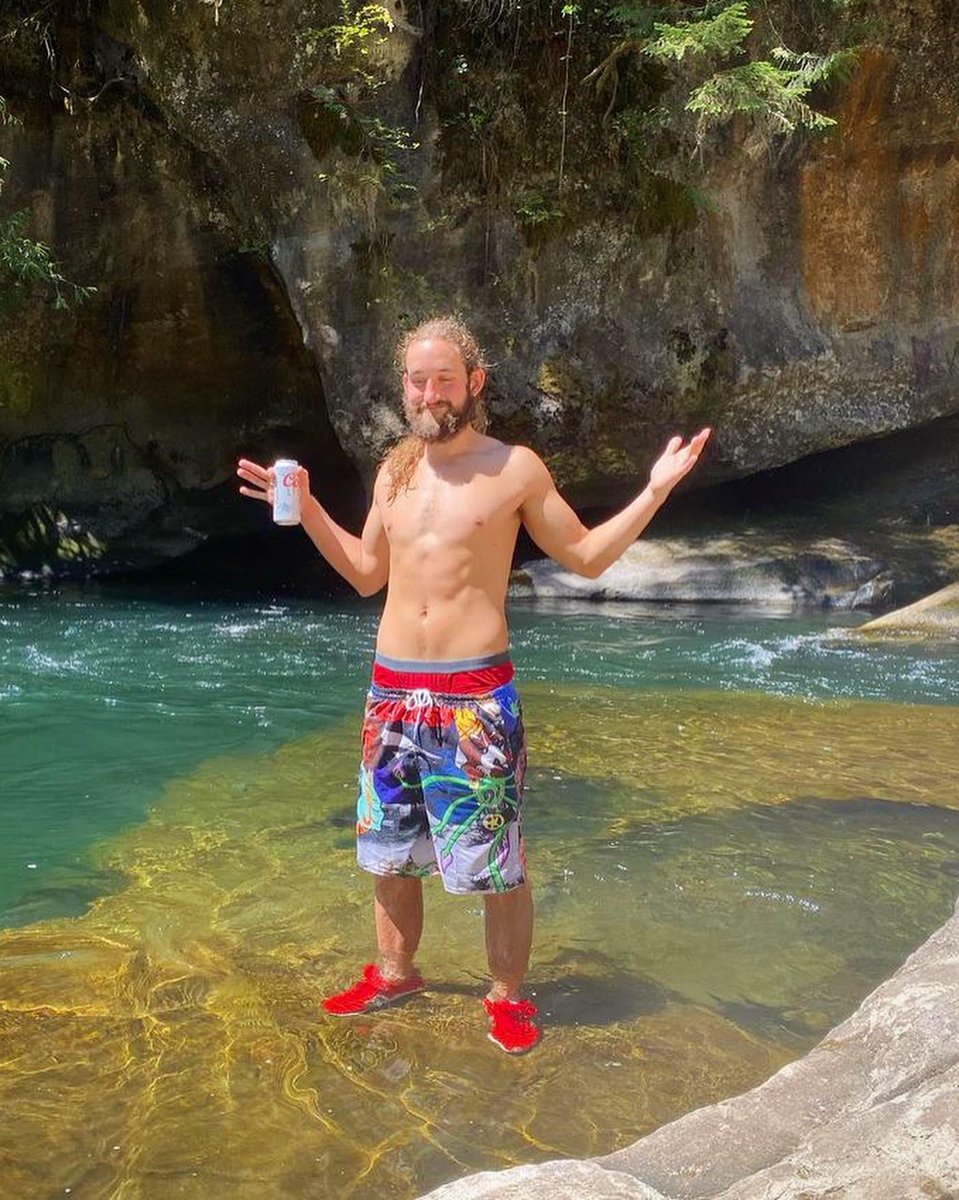 BLLANGTHAANG swim shorts tested in the field today! Did some sweet cliff jumps and hyped up everyone at the river with good vibes and funny jokes