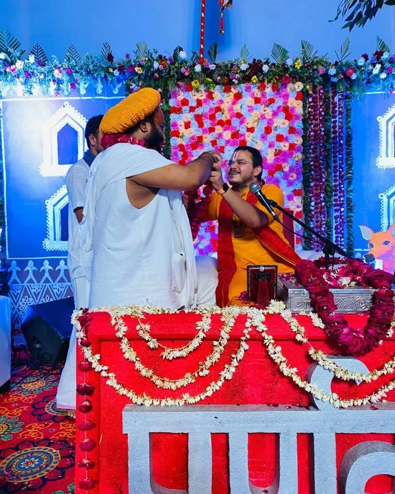 Amitavasthi15's tweet image. कल राजस्थान के लालसोट में चल रही भागवत कथा में पहुँचने पर कार्यकर्ताओं ने किया भव्य स्वागत 
कथा व्यास पूज्य श्री रामचन्द्र दास जी महाराज पूज्य श्री राम भद्राचार्य जी महाराज श्री उत्तरा धिकारी चित्रकूट पूज्य श्री गौरी शंकर दास जी महाराज अयोध्या पूज्य राम राम jii